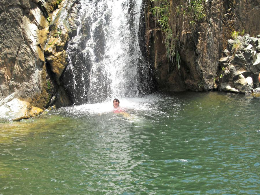 Janet and Elaine at VM 046